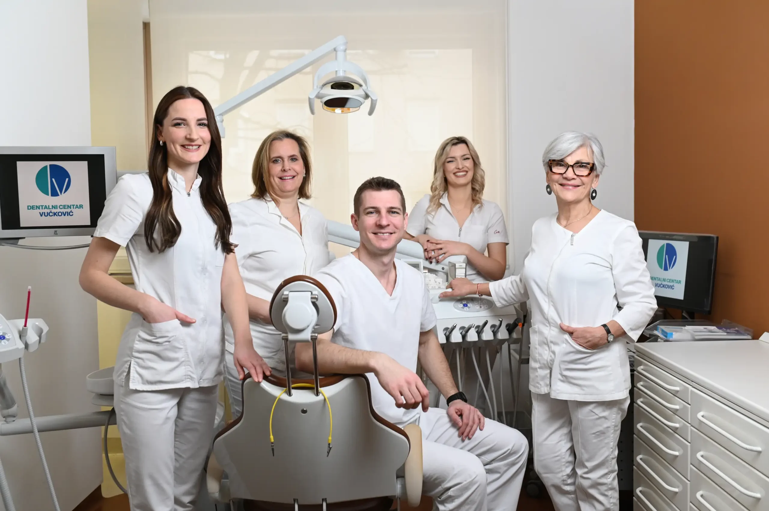Tim Dentalnog centra Vučković u ordinaciji